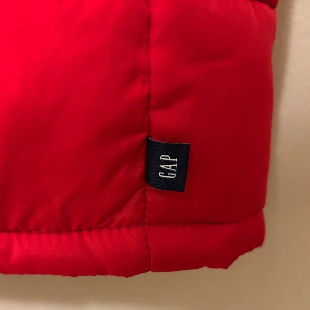 GAP Red Puffer Vest kids